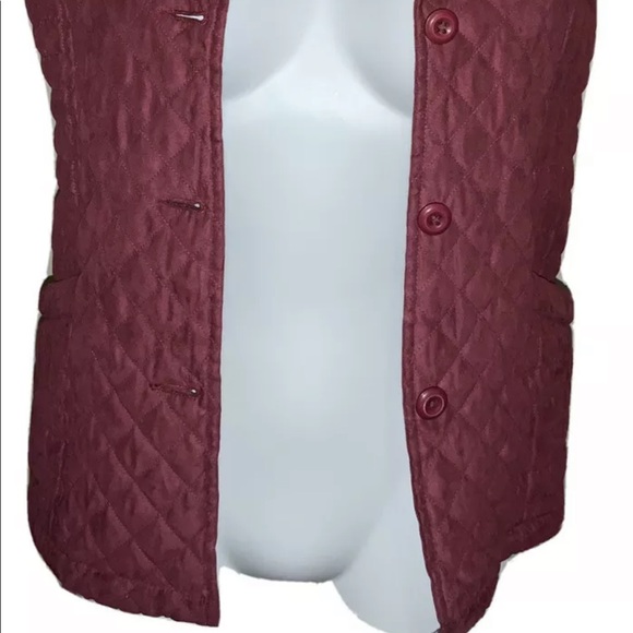Cabelas Women’s, Burgundy, Quilted,Button Up, Vest, Size Medium - Picture 9 of 12